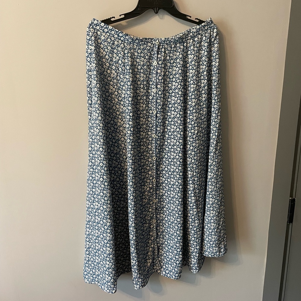 max studio blue floral midi skirt